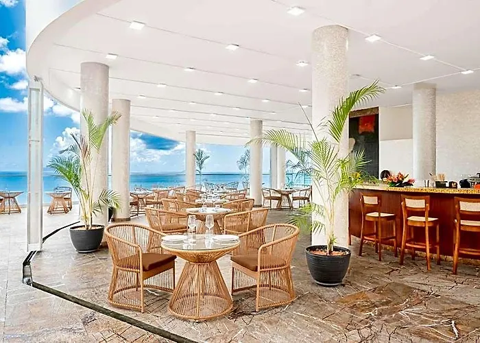 Gardens Hill & Hotell Mahe Island