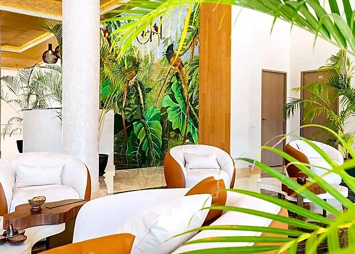 Gardens Hill & 5* Mahe Island